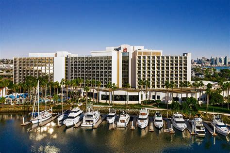 sheraton san diego hotel and marina restaurants.